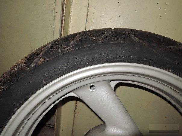 Заднее колесо Yamaha XJ400 Diversion 1991-1997