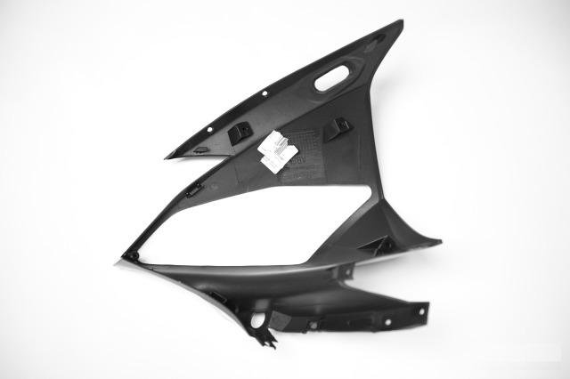 Обтекатель правая часть для Yamaha R6 06-07