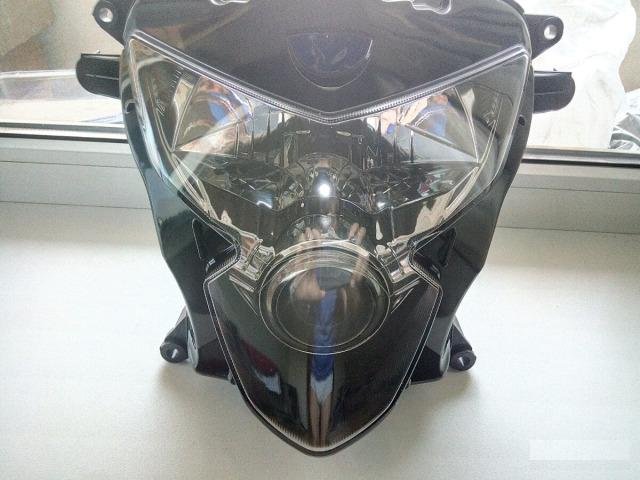 Фара Suzuki gsxr 600, 750