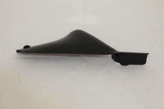 Накладка крыла R kawasaki ZX-6R 2000-2002