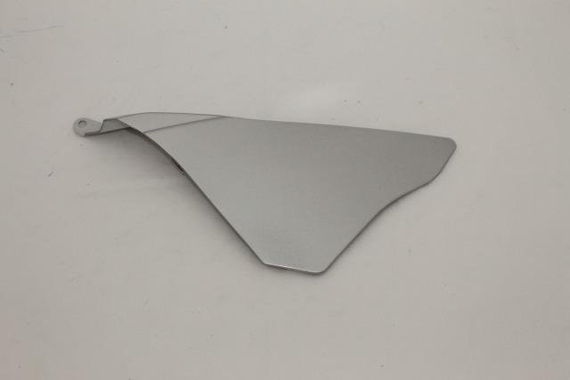 Боковая накладка L yamaha YZF-R1 2015-2017