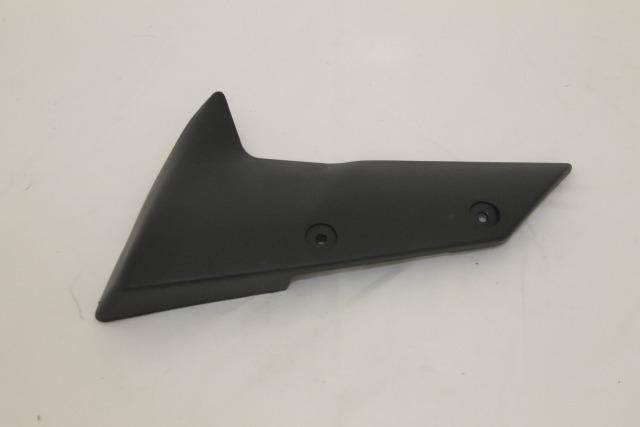 Накладка крыла R kawasaki ZX-6R 2005-2006
