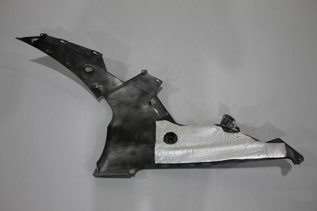 Боковой пластик (плуг) R yamaha YZF-R6 2008-2016