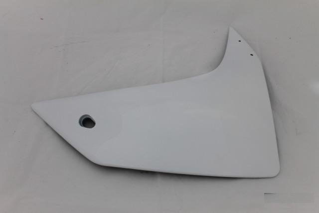 Боковой пластик правый yamaha YZF-R1 2007-2008