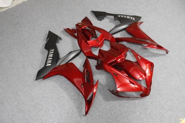 Комплект пластика на Yamaha R1 04-06 Красно-Черный