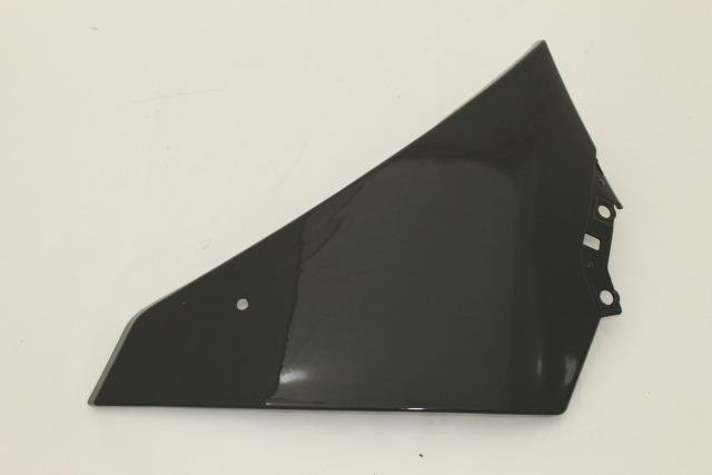 Боковой нижний пластик R yamaha YZF-R1 2009-2012