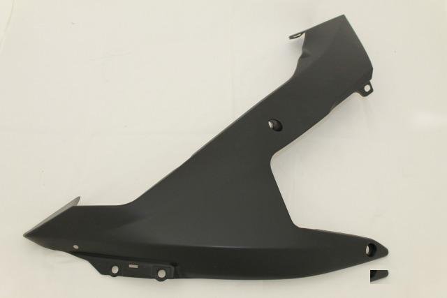 Нижний правый пластик yamaha YZF-R1 2007-2008