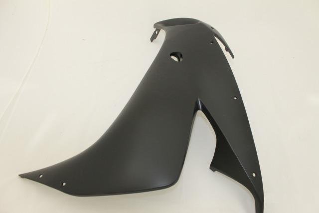 Боковой левый пластик yamaha YZF-R1 2004-2006