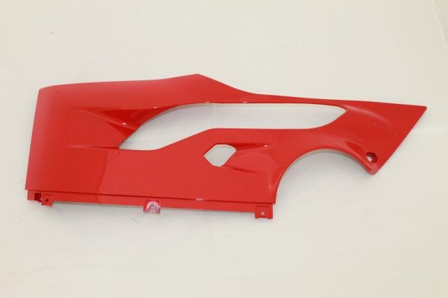Нижний пластик правый Ducati 1199 2011-2014