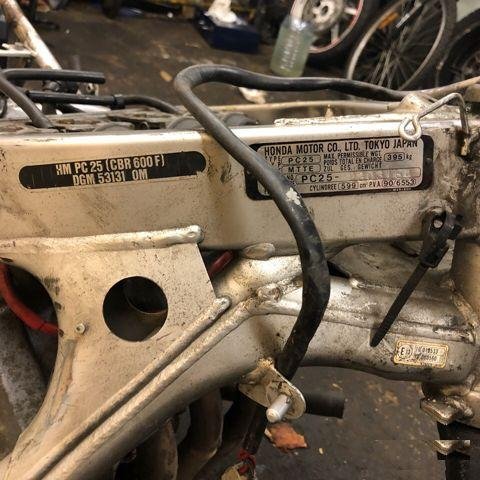 Хонда CBR 600 F2