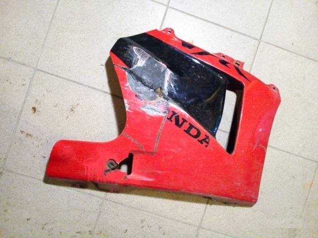 Пластик боковой обтекатель honda vfr400 r nc30