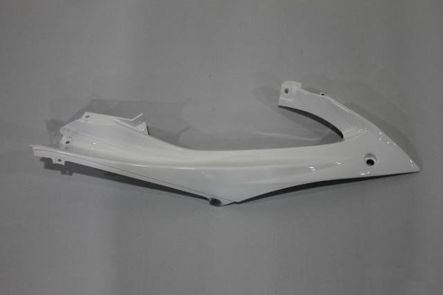Пластик (серп) правый yamaha YZF-R6 2008-2016