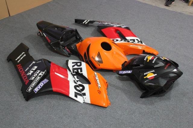 Комплект пластика Honda CBR 1000RR 04-05 repsol