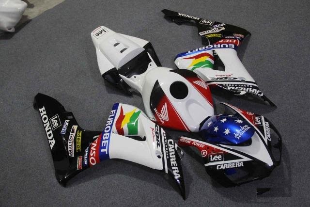 Комплект пластик для Honda CBR1000RR 06-07 LEE