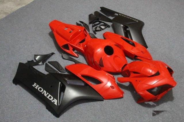 Комплект пластика Honda CBR 1000RR04-05 Красно-Чер