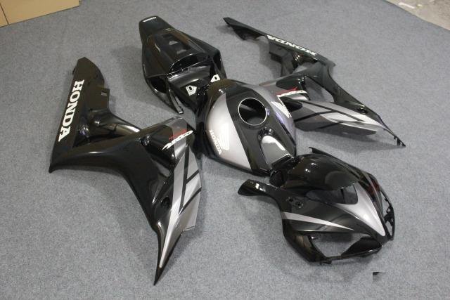 Комплект пластика для Honda CBR 1000RR 06-07