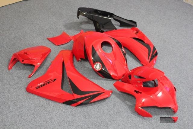 Комплект пластика Honda CBR1000RR 08-11красно-черн