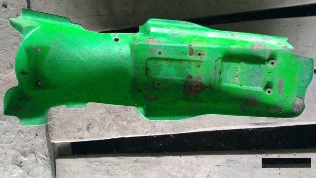 Пластик (Задние боковины и крыло) Kawasaki KX/KDX