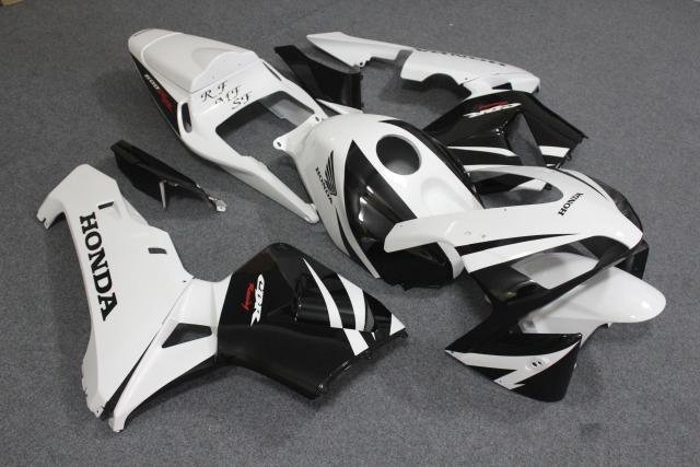 Комплект пластика на CBR600RR 03-04 Бело-Черный