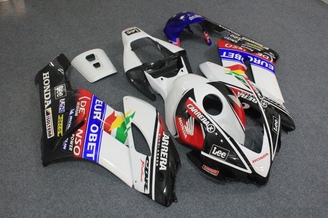 Комплект пластика на CBR1000RR 04-05 LEE