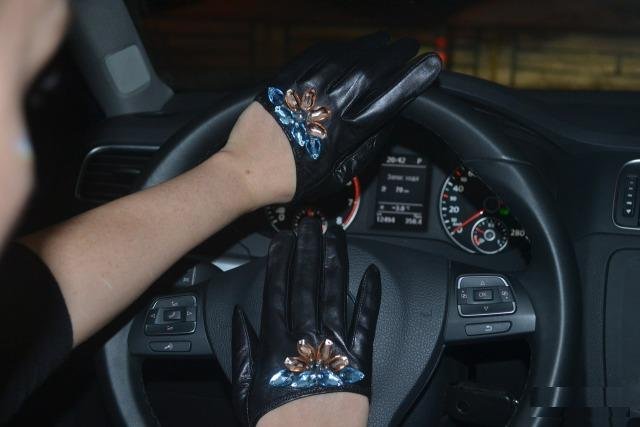 Автомобильные перчатки half scope driving gloves