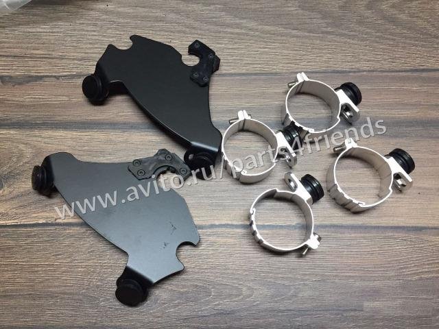 Крепление обтекателя Harley Davidson