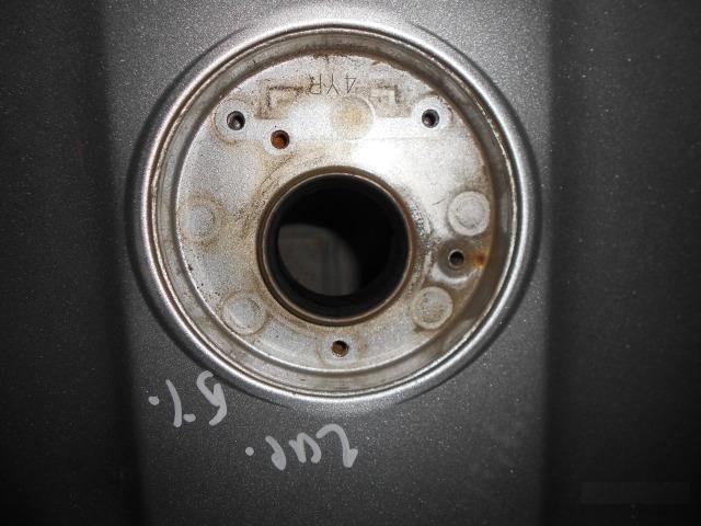 Бензобак yamaha FZ400 N23