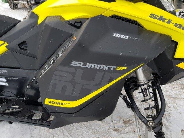 Пластик снегоход BRP Ski-Doo lynx 850 G4