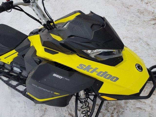 Пластик снегоход BRP Ski-Doo lynx 850 G4