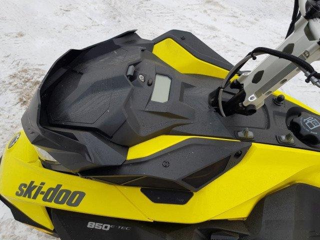 Пластик снегоход BRP Ski-Doo lynx 850 G4