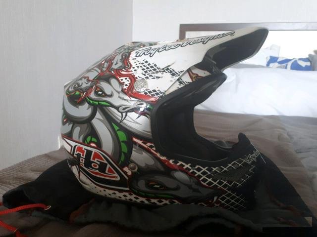 Шлем Troy lee designs Medusa