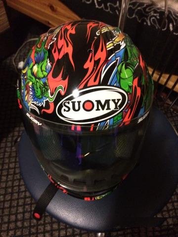 Мотошлем suomy