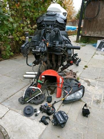 Cbr1000 rr 04-07 разбор