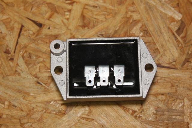 Регулятор напряжения Kohler 2540339S