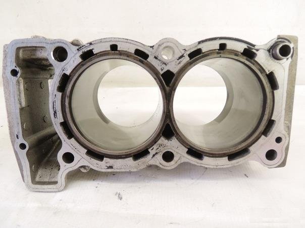 Блок цилиндров Yamaha TDM850 1996-2001