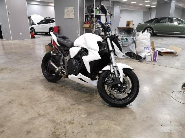 Плуг на Honda Hornet/CB1000R