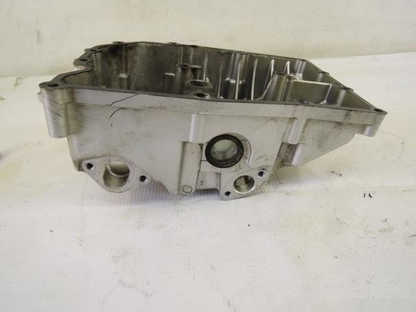 Верхняя крышка двс Yamaha TDM850 1996-2001