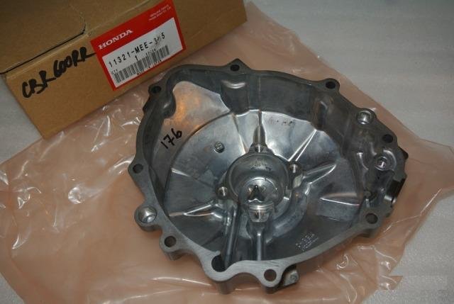 Крышка генератора двигателя honda CBR600RR №176