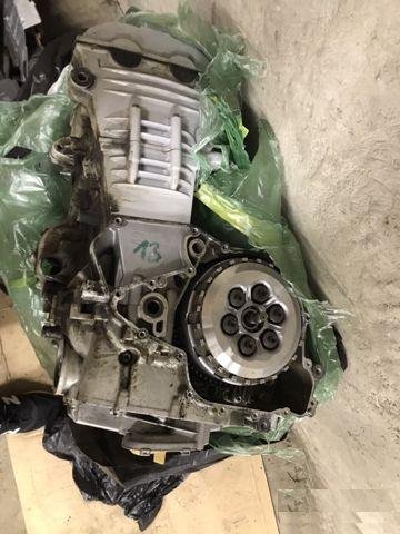 Подам мотор BMW -F800ST, F800s, f800GT