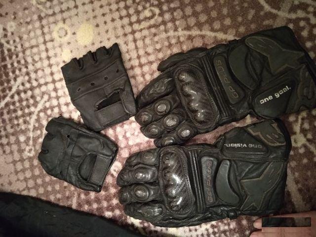Мотодождевик Uvex+ 2 мотоперчатки аlpinestars