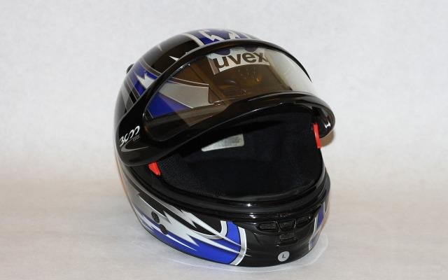 Шлем uvex boss 3000