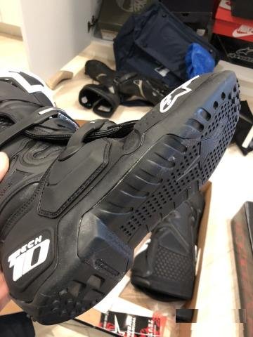 Tech 10 Alpinestars (42) Новые Кроссовые Боты