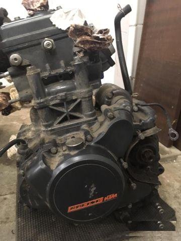 Двигатель KTM Duke 125