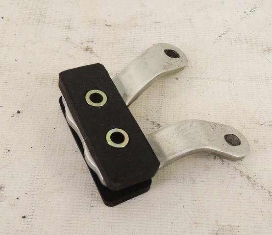 Крепление бака переднее Yamaha YZF-R6 1999-2002