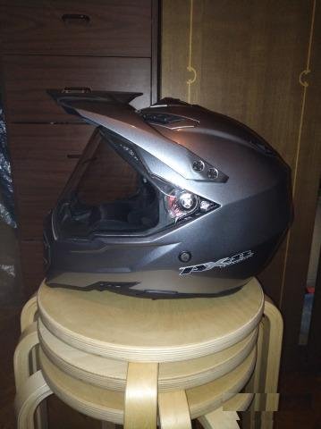 Мотошлем AGV AX-8 dual