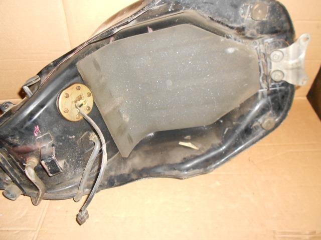 Бензобак Kawasaki ZZR 400-2 N47