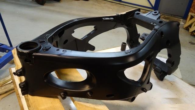 Yamaha R6 Ремонт рамы