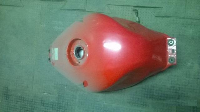 Бак на Honda cbr600f4