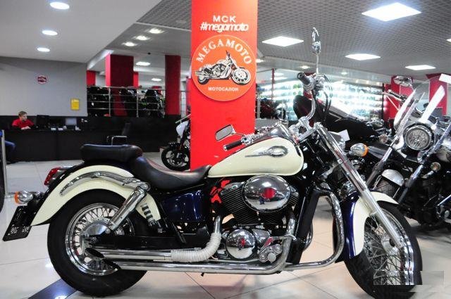 Honda VT400 shadow