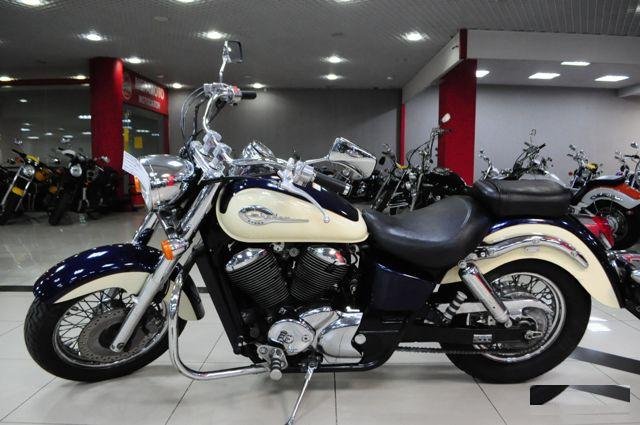 Honda VT400 shadow